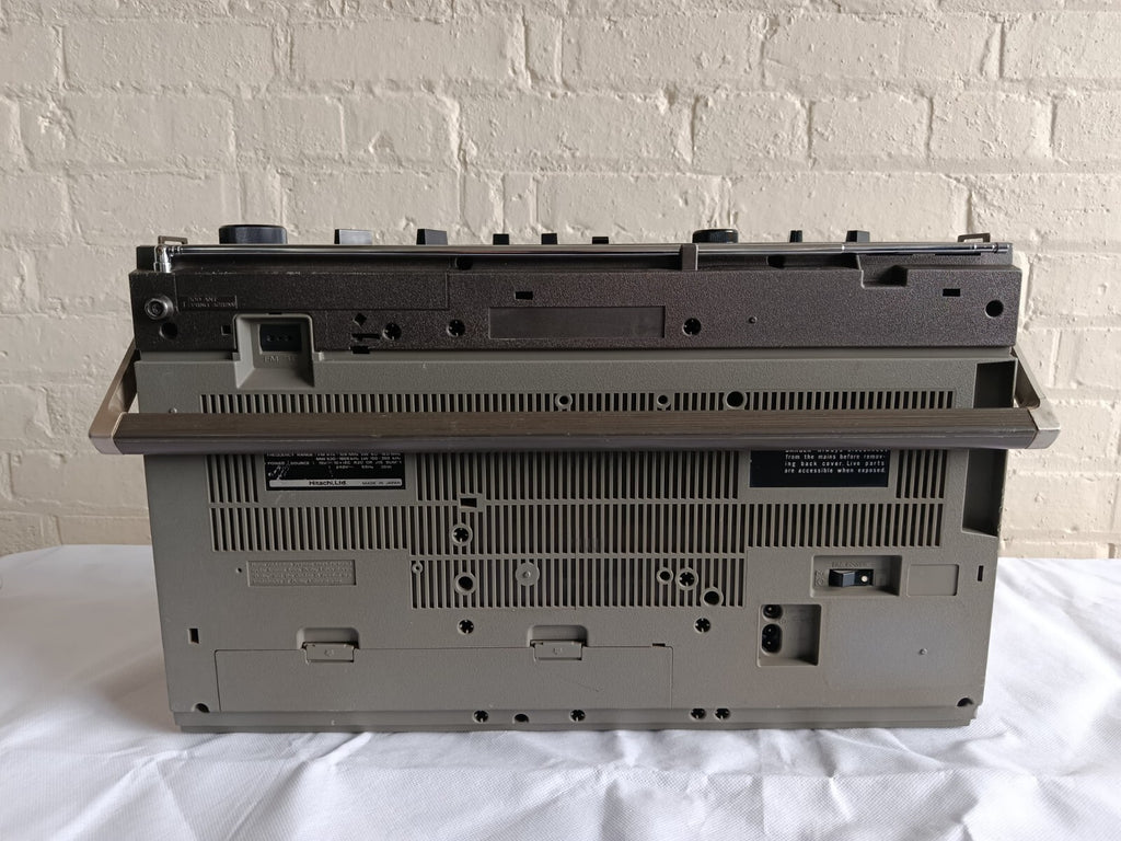 SERVICED HITACHI TRK 8200E GHETTO BLASTER BOOM BOX FM AM STEREO CASSETTE RECORD
