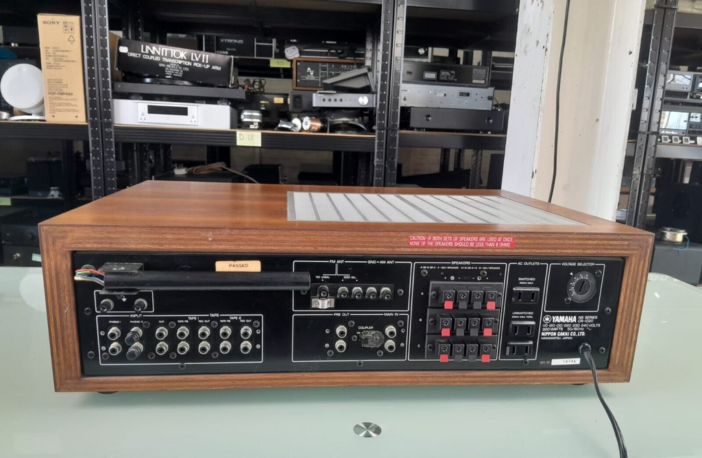 YAMAHA CR 1020 NATURAL SOUND STEREO RECEIVER