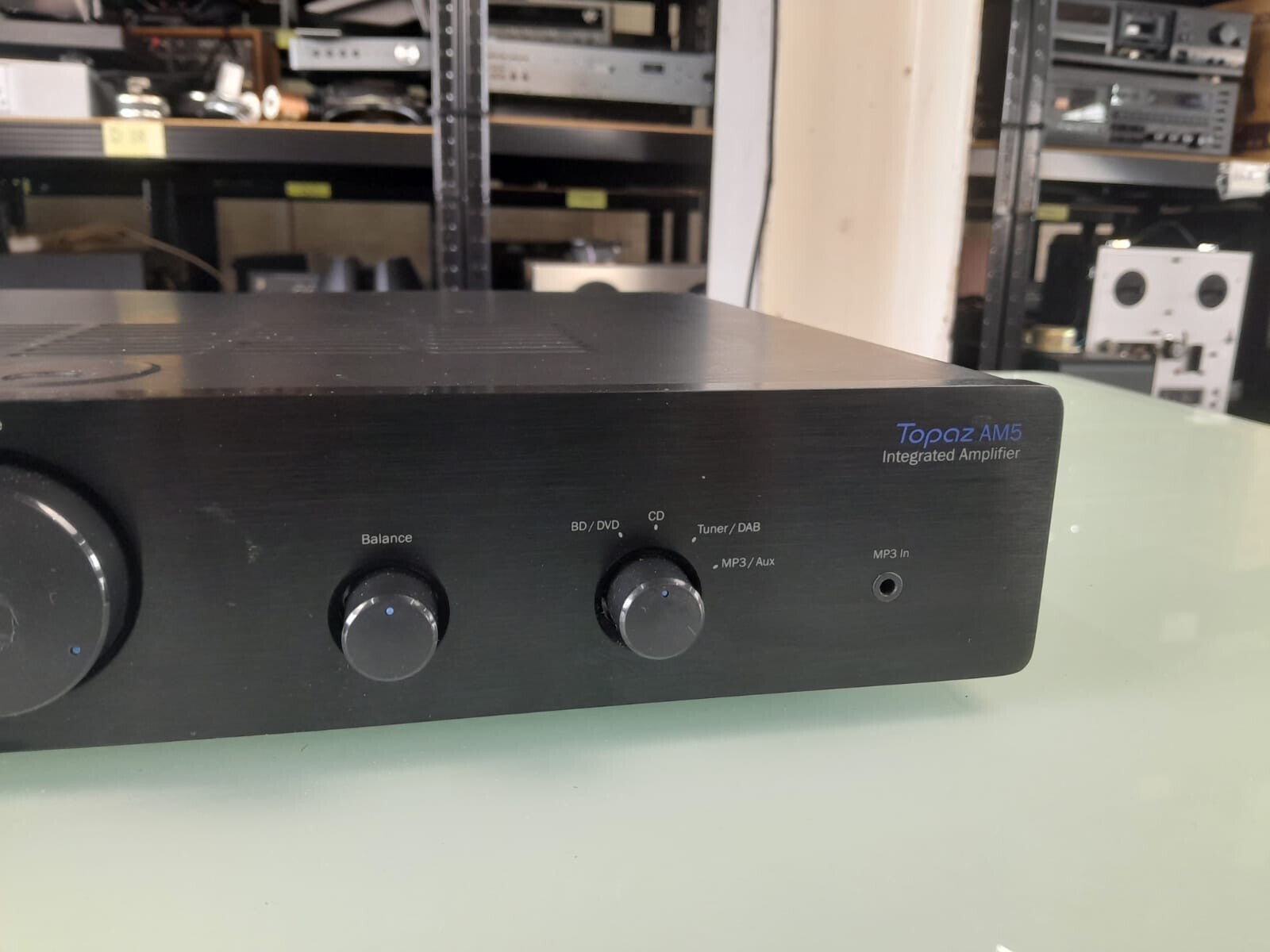 CAMBRIDGE AUDIO TOPAZ AM5 INTEGRATED AMPLIFIER