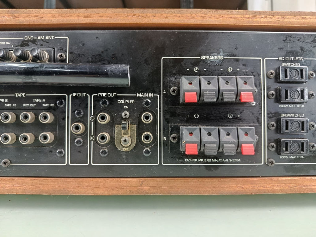 YAMAHA CR 600 NATURAL SOUND STEREO RECEIVER