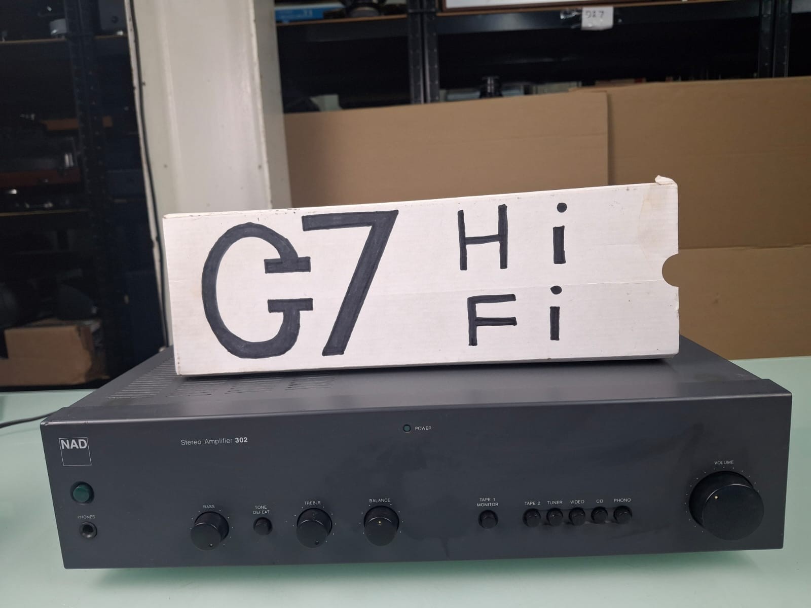 NAD 302 STEREO AMPLIFIER