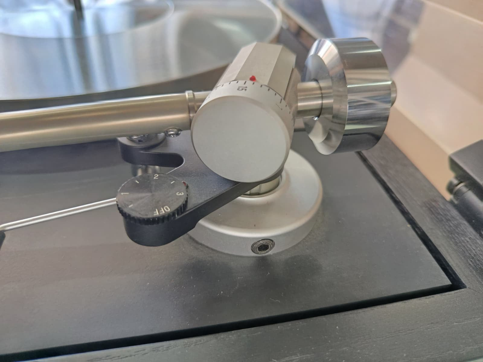 LINN SONDEK LP12 TURNTABLE WITH LINN ITTOK LVII TONEARM AND LINN K9 CARTRIDGE