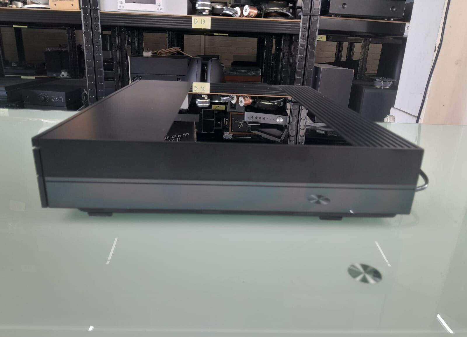 BANG & OLUFSEN B&O BEOGRAM CD 7000 CD PLAYER