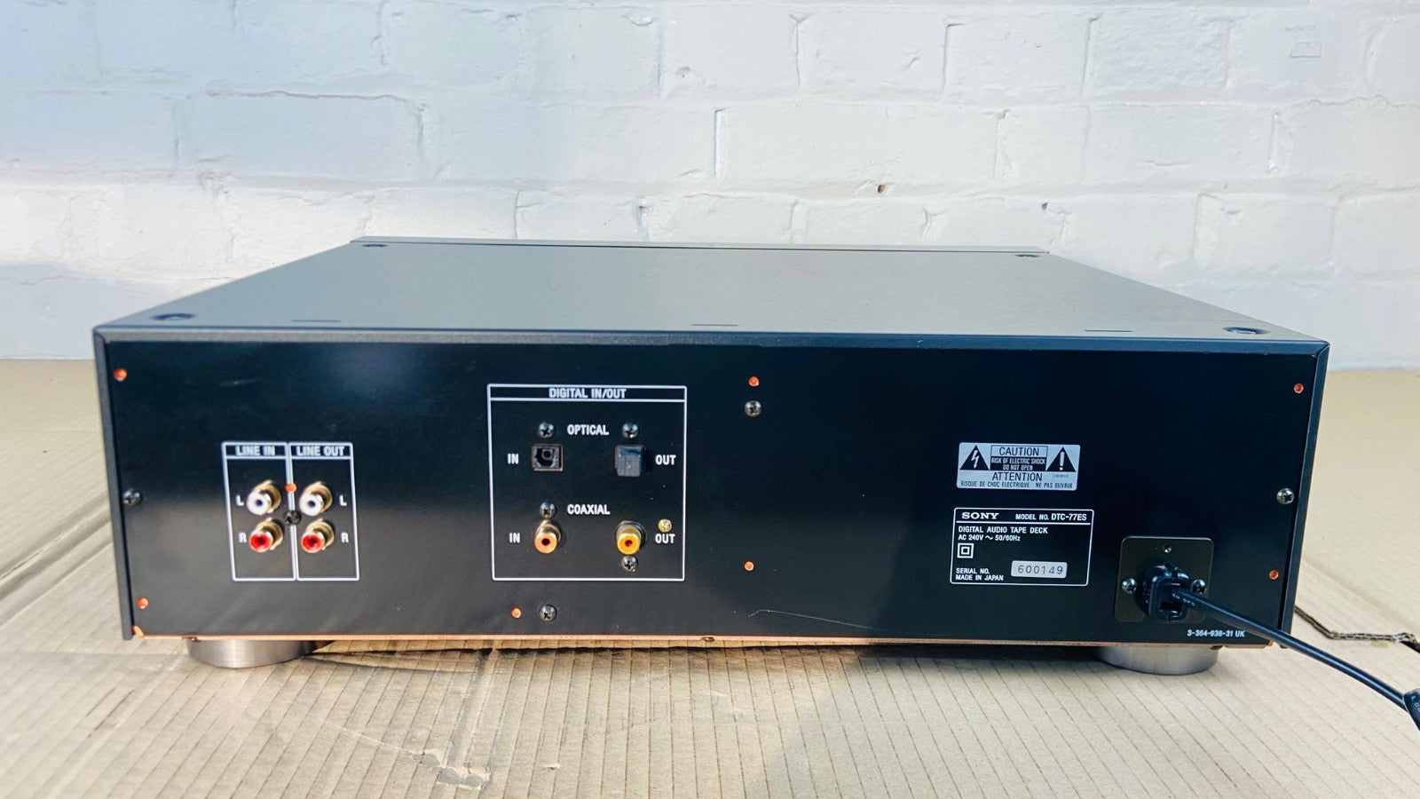 SONY DTC 77ES DIGITAL AUDIO TAPE DECK