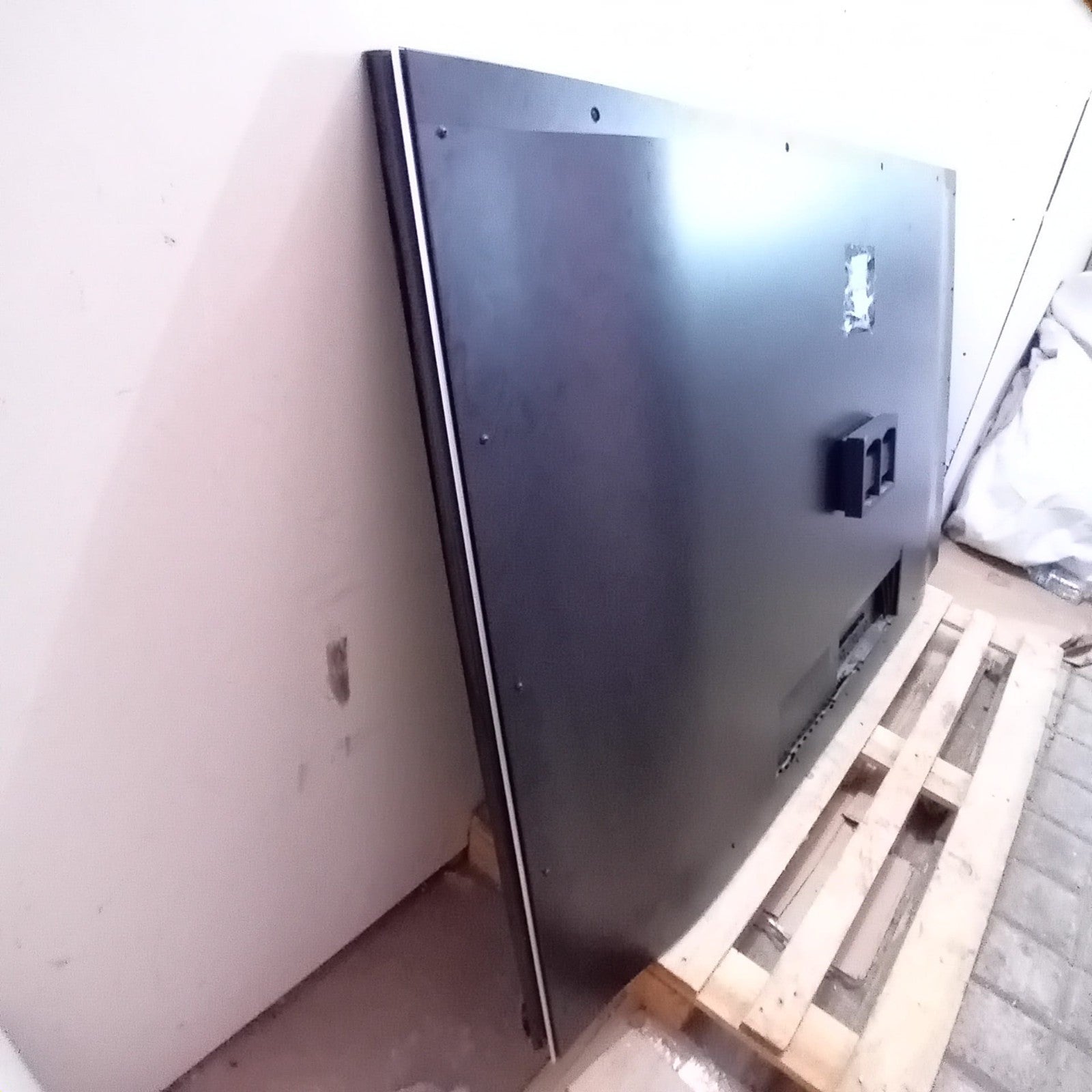 B&O BEOVISION 12 65 INCH TV TITANIUM BANG & OLUFSEN