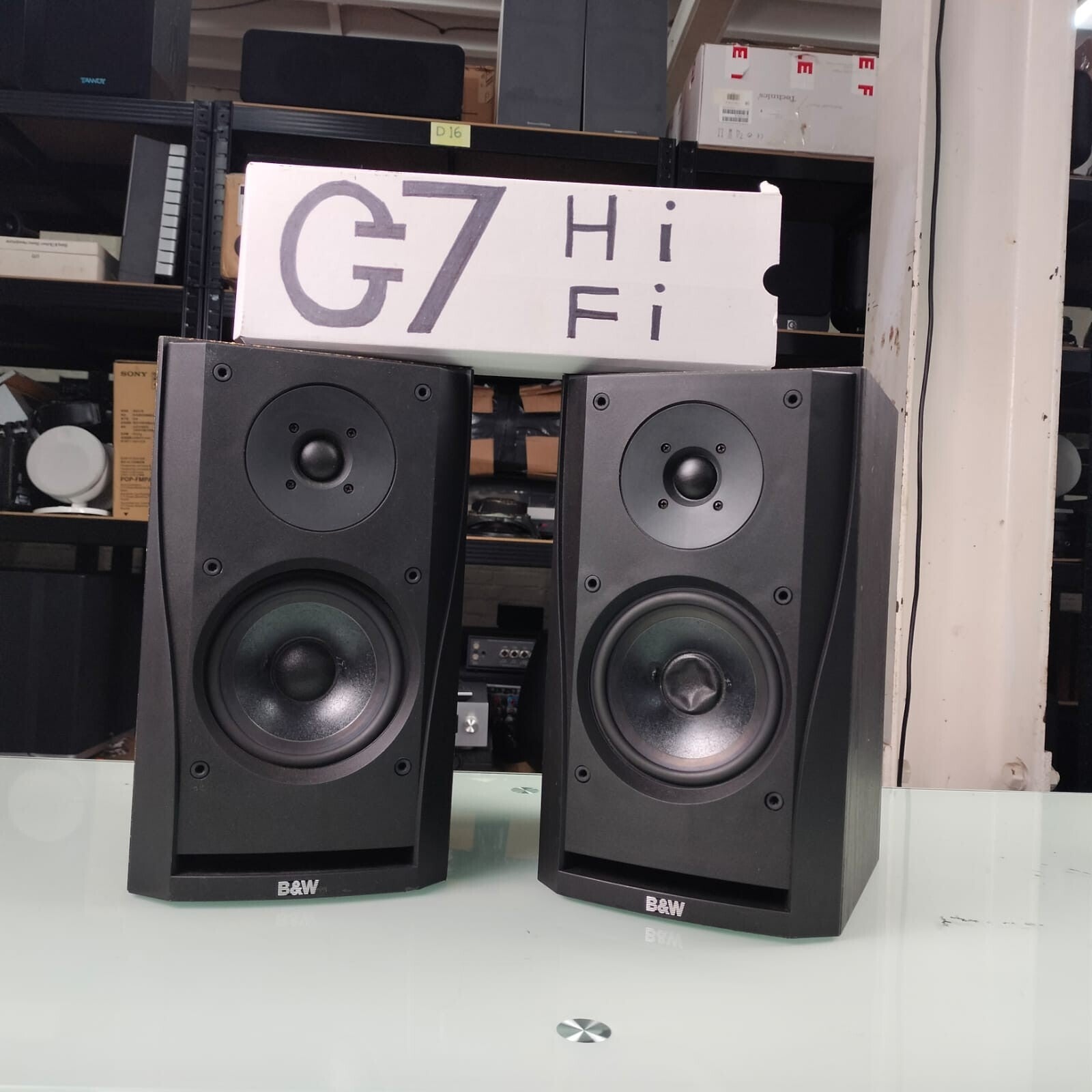 BOWERS & WILKINS B&W SPEAKERS