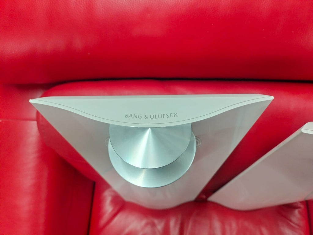 BANG & OLUFSEN B&O BEOLAB 12.2 ACTIVE WHITE SPEAKERS WITH WALL BRACKETS