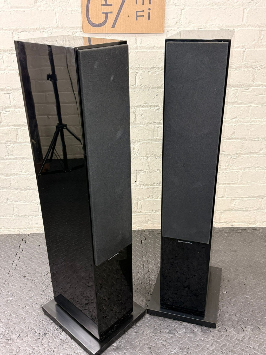 BOWERS & WILKINS B&W CM8 S2 FLOOR STANDING SPEAKERS