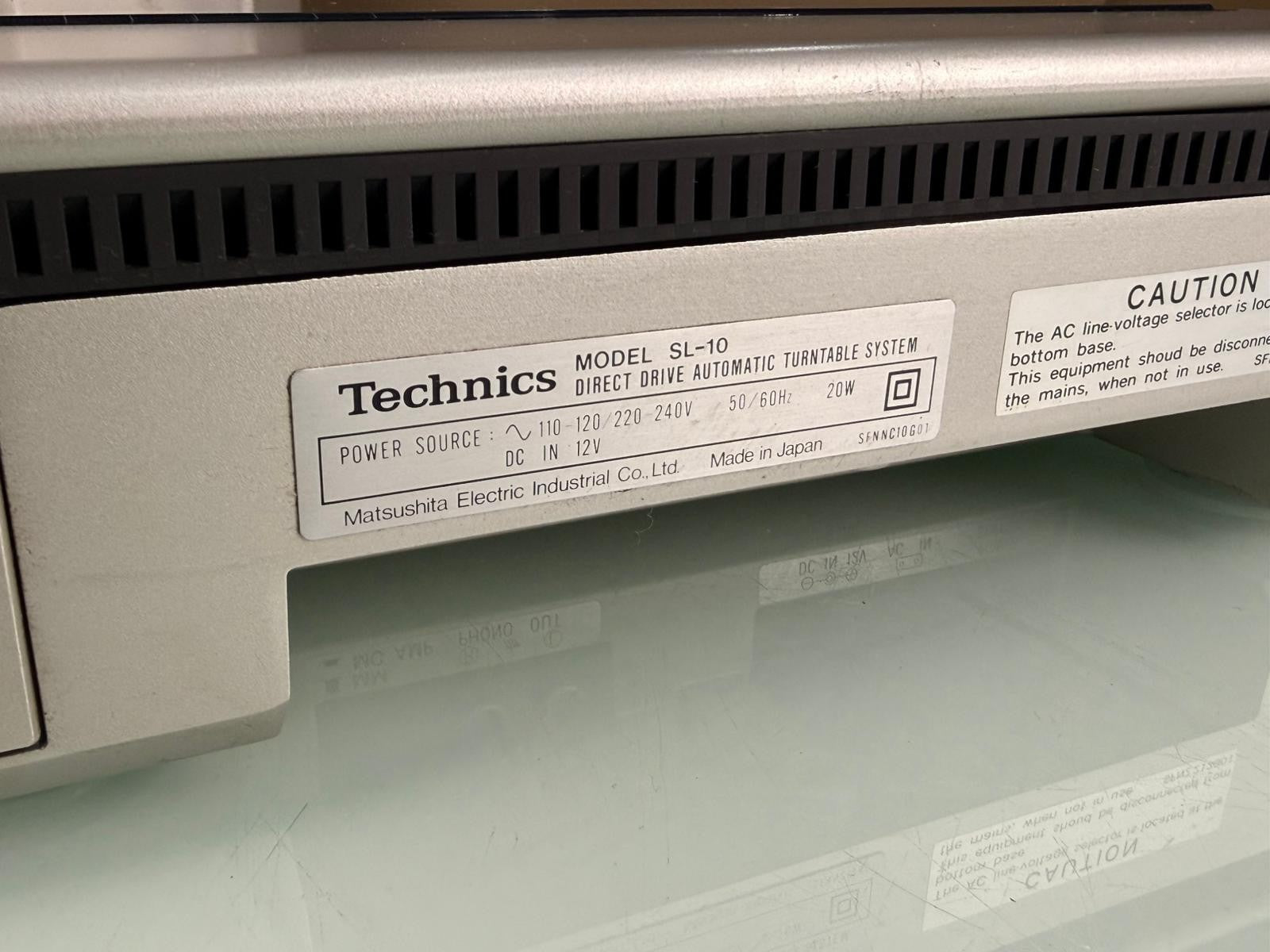TECHNICS SL 10 QUARTZ DIRECT DRIVE AUTOMATIC TURNTABLE