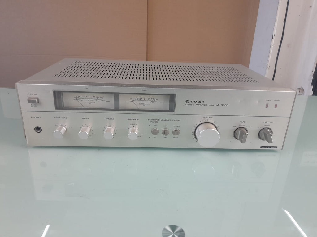 HITACHI HA 3500 STEREO AMPLIFIER