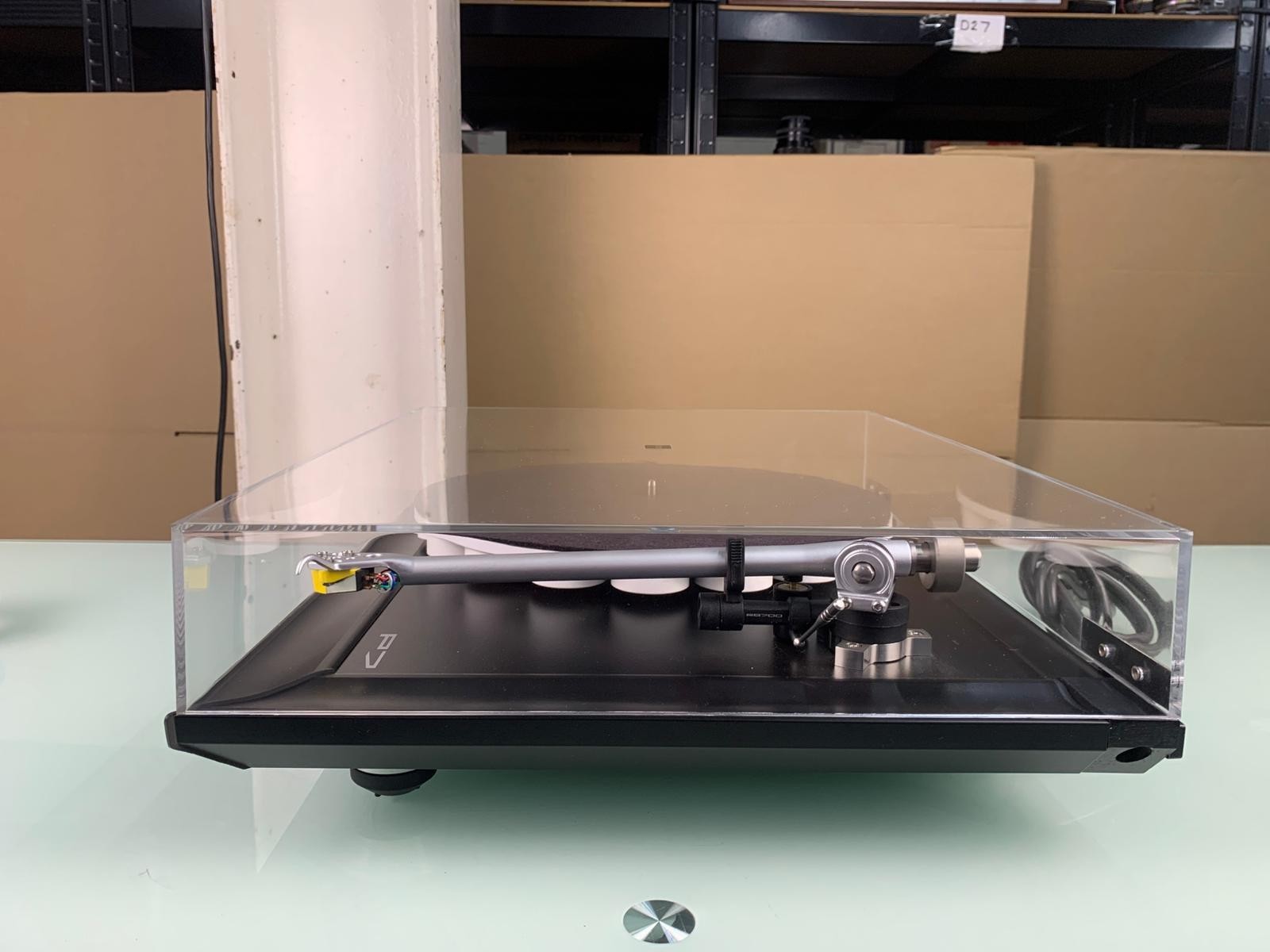 REGA P7 TURNTABLE WITH TT PSU POWER SUPPLY