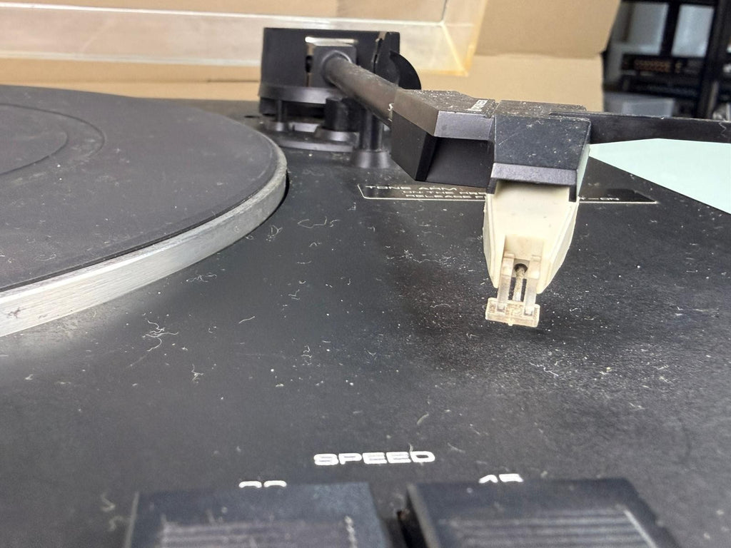 PIONEER PL 130 AUTO RETURN STEREO TURNTABLE