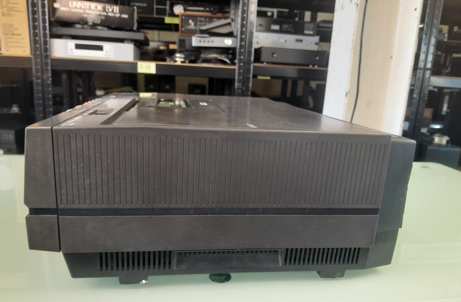 SONY SL C7 UB BETAMAX VIDEO CASSETTE RECORDER #002