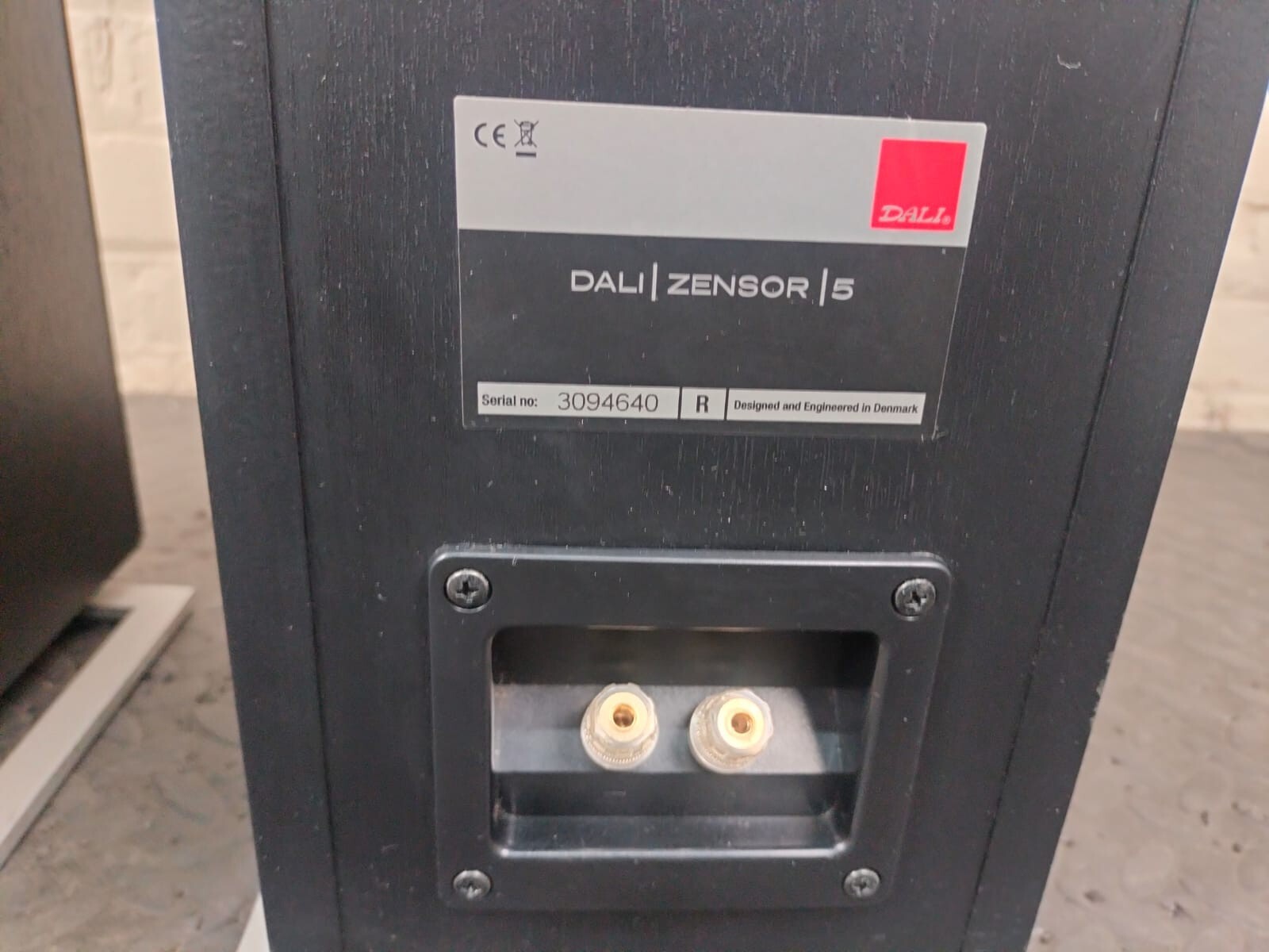 DALI ZENSOR 5 FLOOR STANDING SPEAKERS
