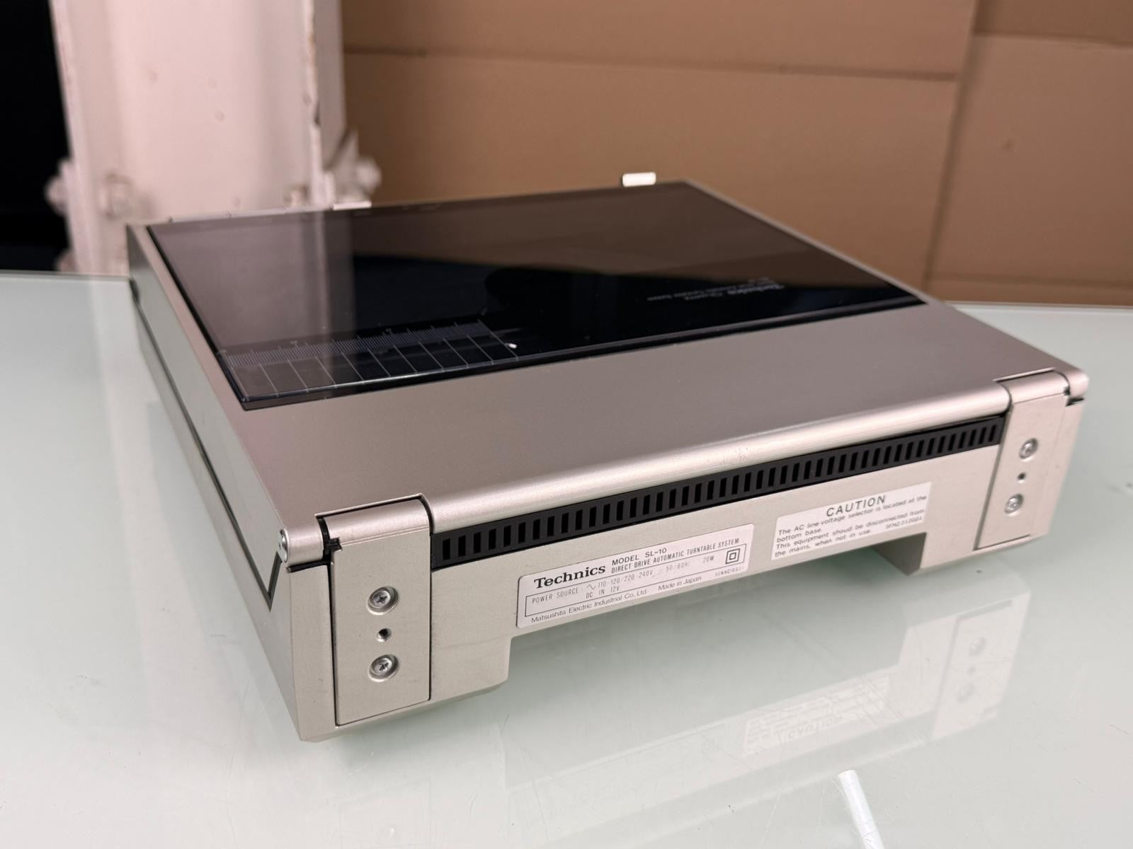TECHNICS SL 10 QUARTZ DIRECT DRIVE AUTOMATIC TURNTABLE