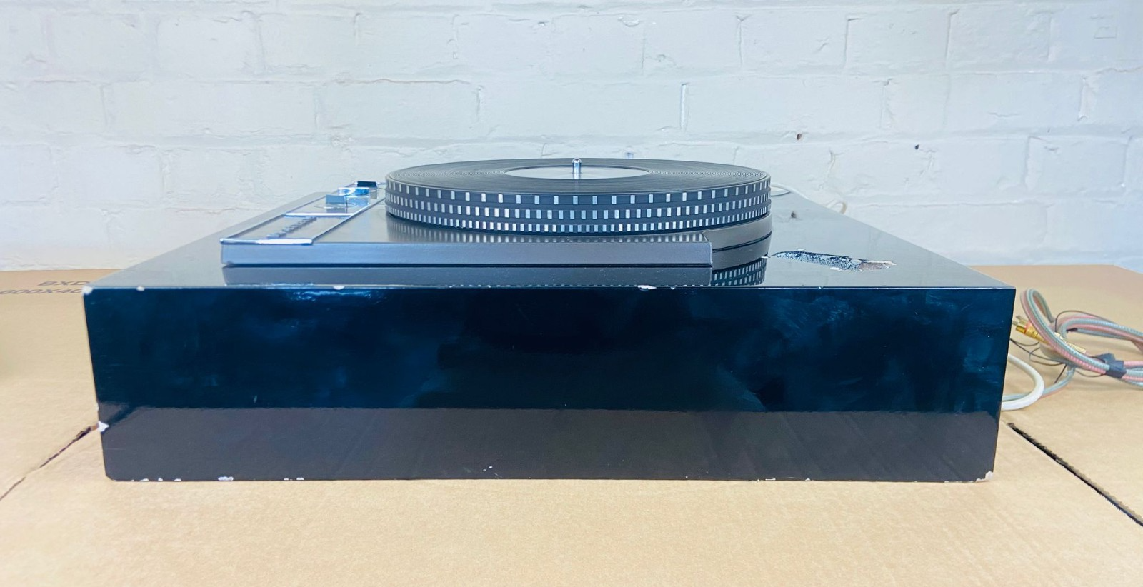 GARRARD 401 TURNTABLE