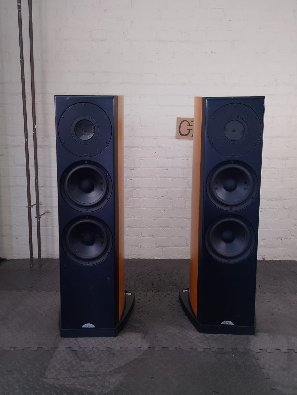 NAIM OVATOR S 600 FLOOR STANDING SPEAKERS