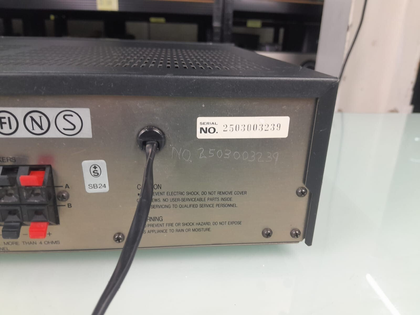 ONKYO TX 26 QUARTZ SYNTHESIZED TUNER AMPLIFIER