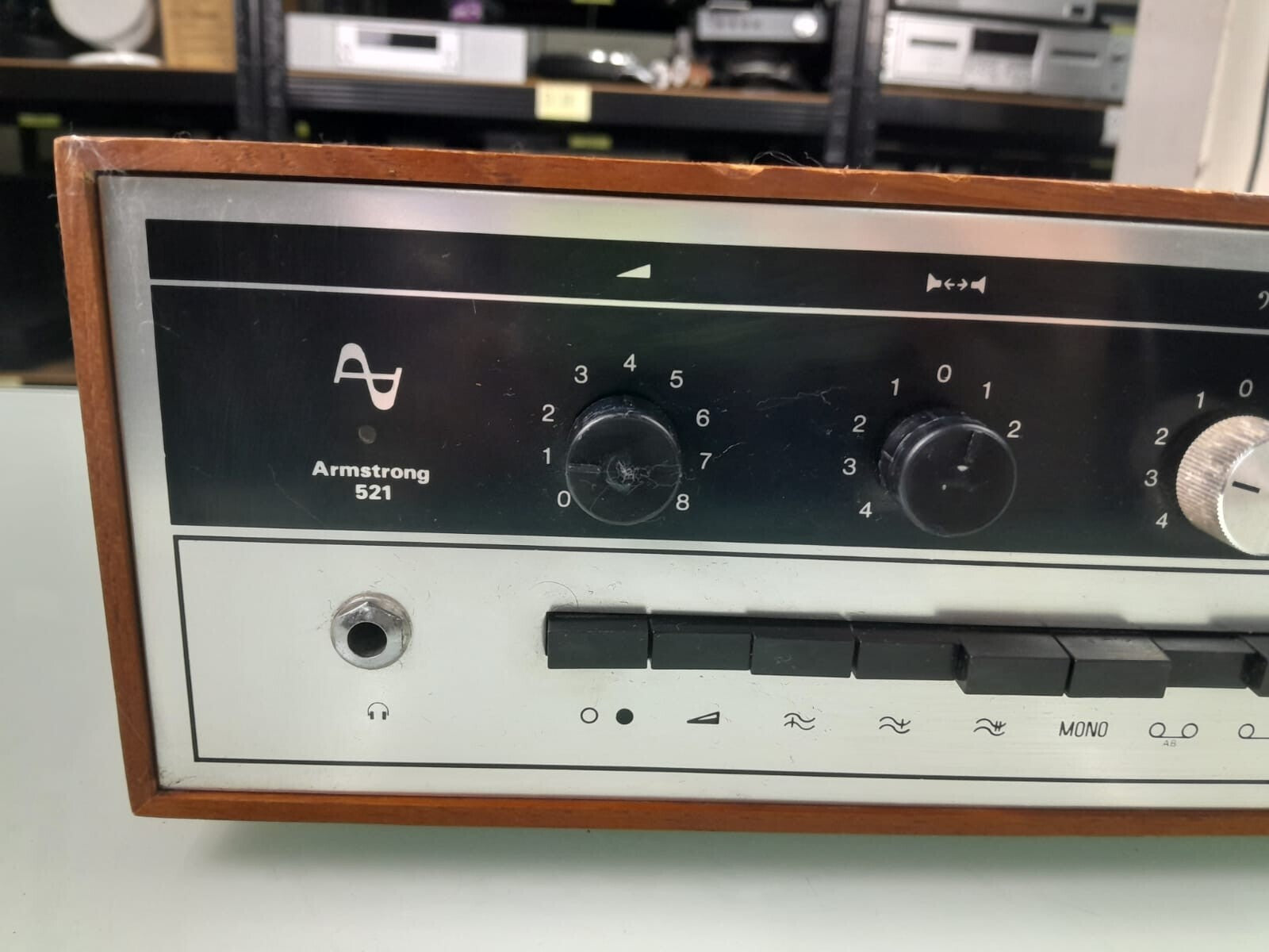 ARMSTRONG 521 STEREO AMPLIFIER