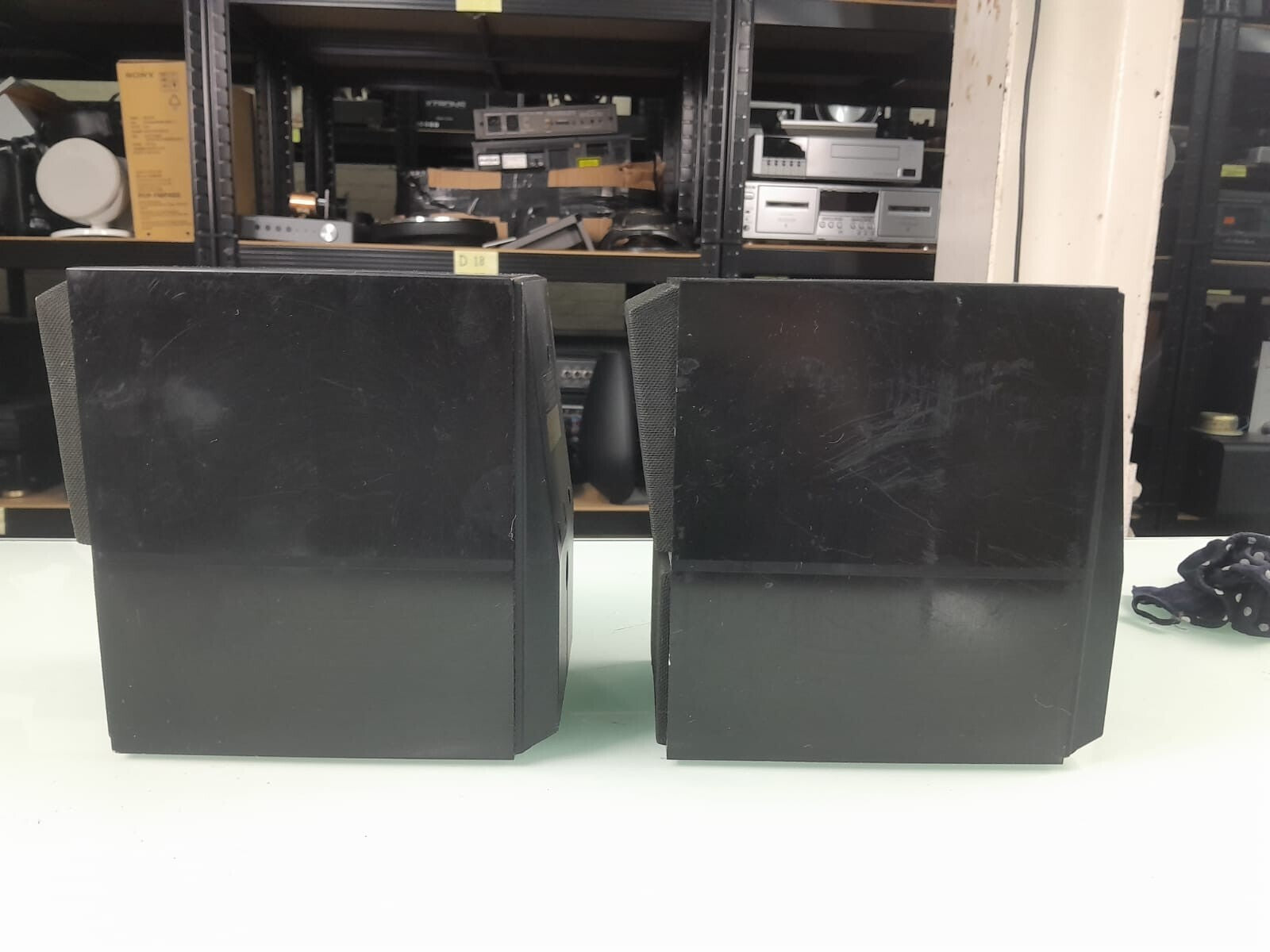 B&O BANG & OLUFSEN BEOVOX CX 50 SPEAKERS