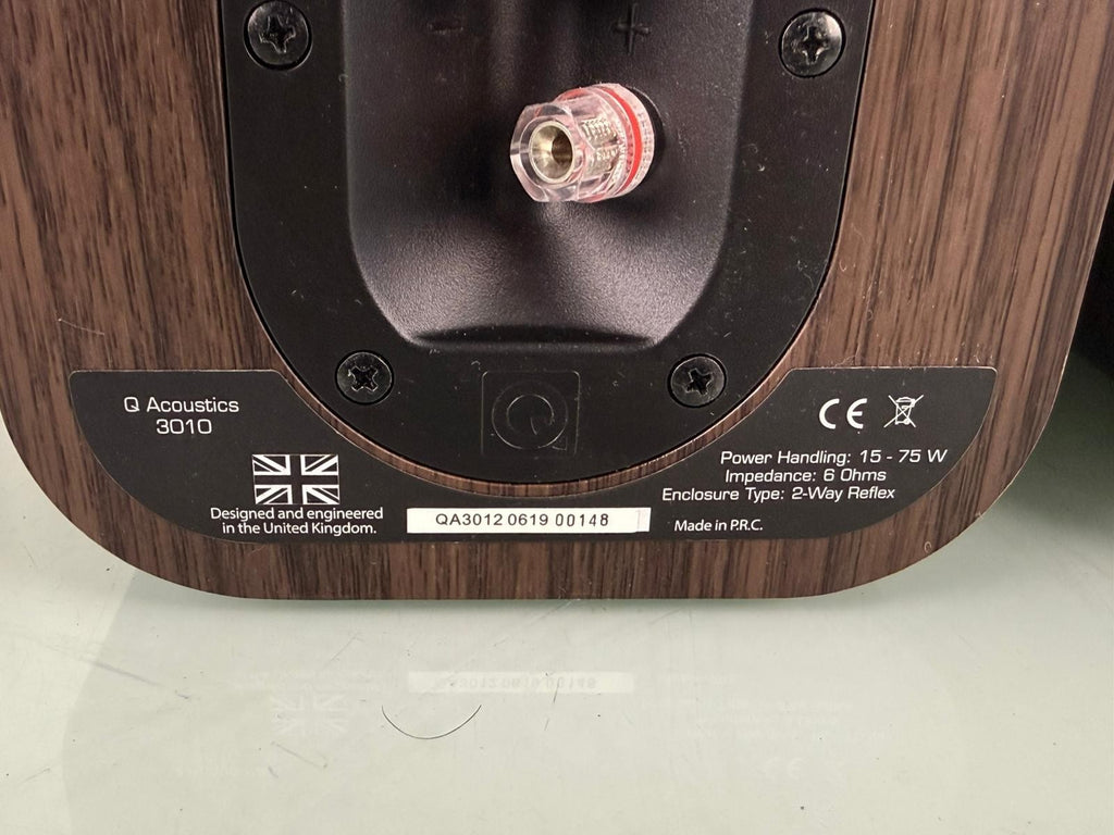 Q ACOUSTICS 3010 SPEAKERS