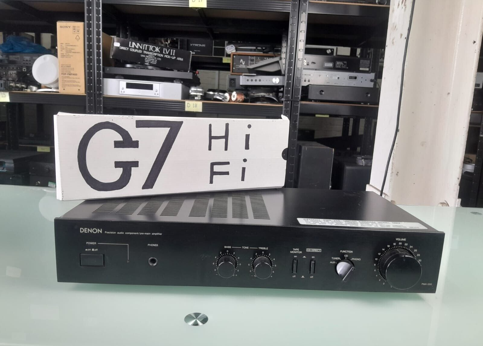 DENON PMA 250 PRECISION AUDIO COMPONENT / PRE-MAIN AMPLIFIER