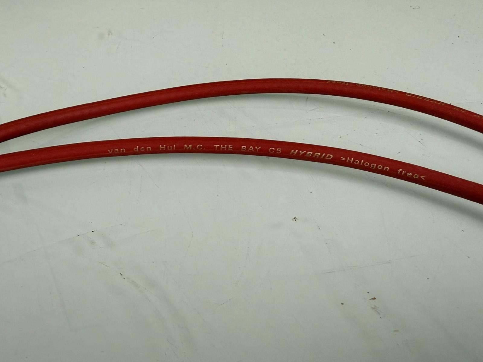 VAN DEN HUL M.C THE BAY C5 HYBRID HALOGEN RCA INTERCONNECT CABLE