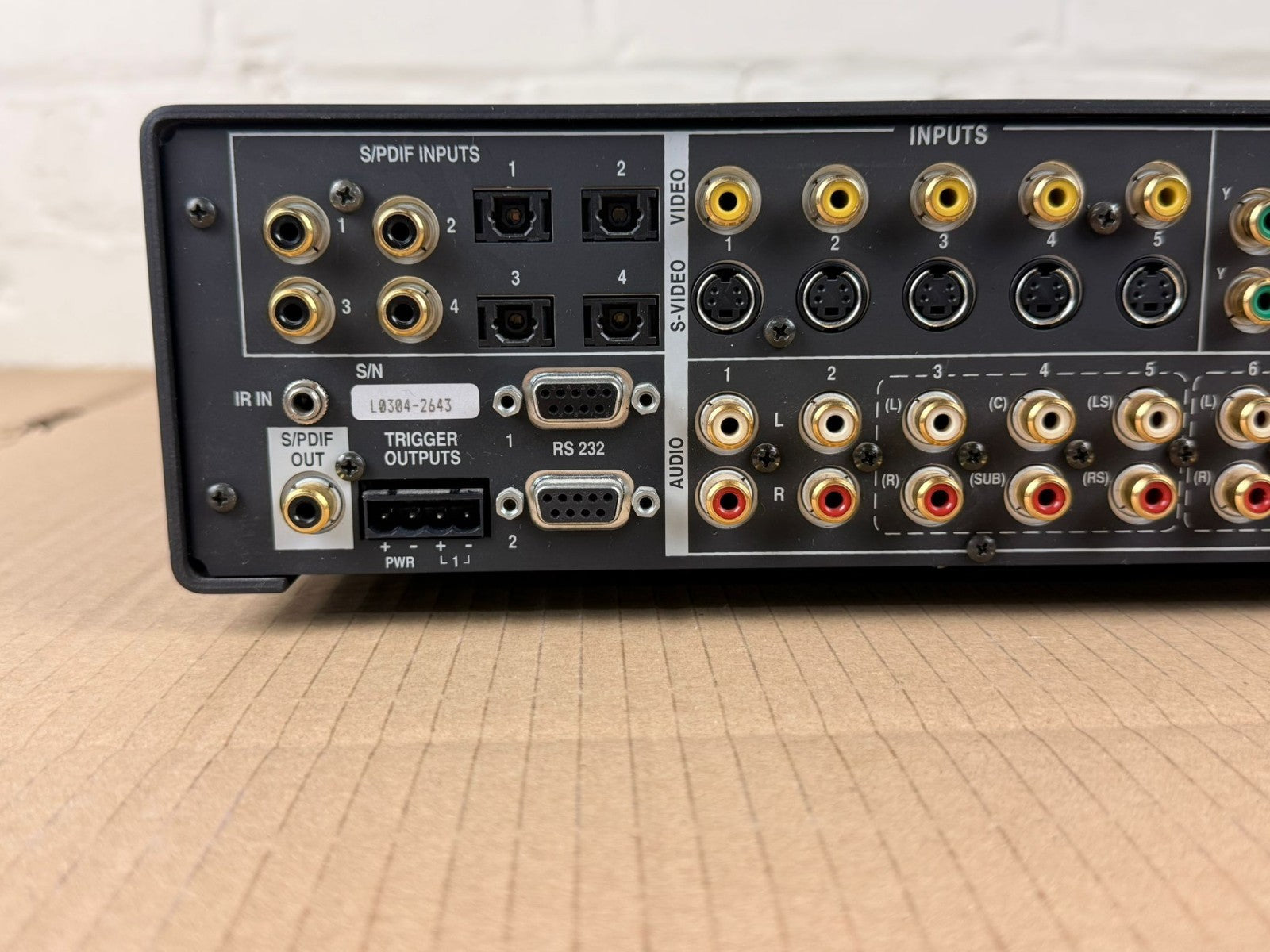 Lexicon MC-8 THX Ultra2-certified 7.1-channel surround sound processor