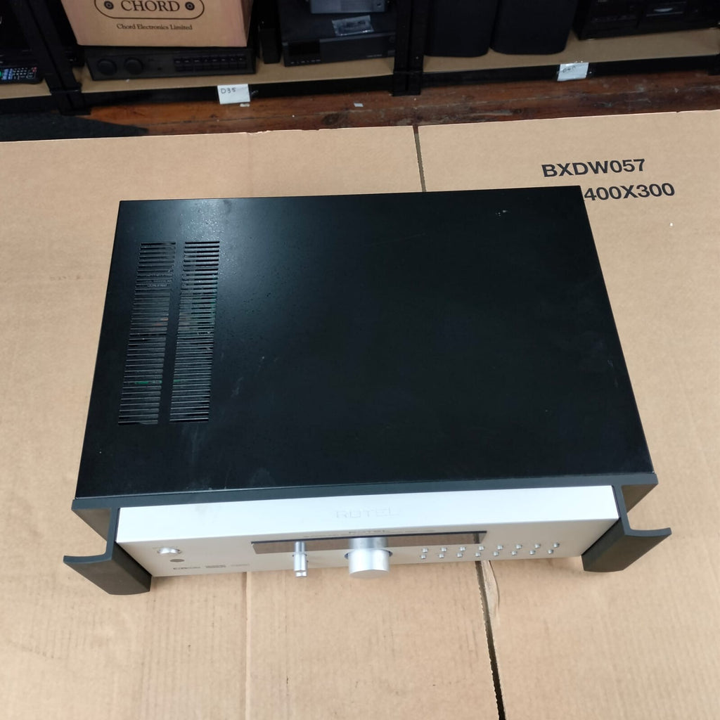 ROTEL RSP 1068 SURROUND SOUND PROCESSOR