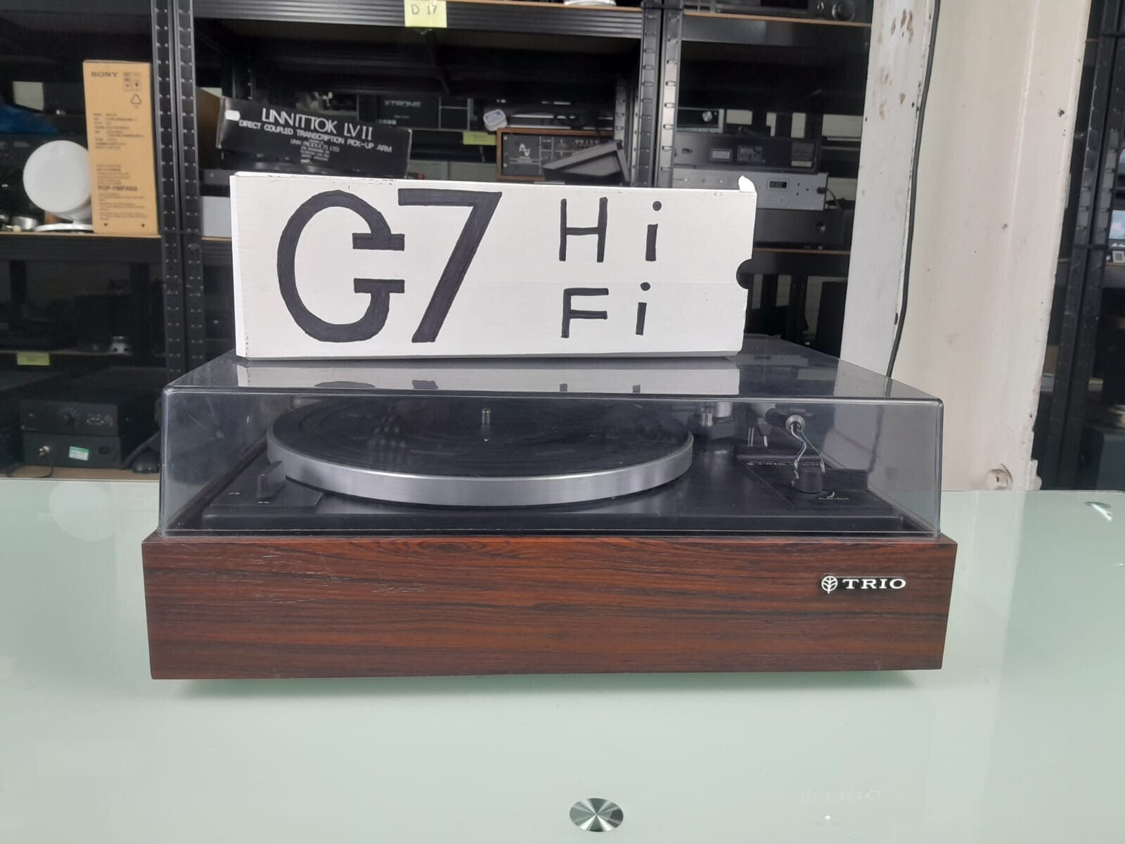 TRIO KP 2022 A STEREO TURNTABLE RECORD PLAYER