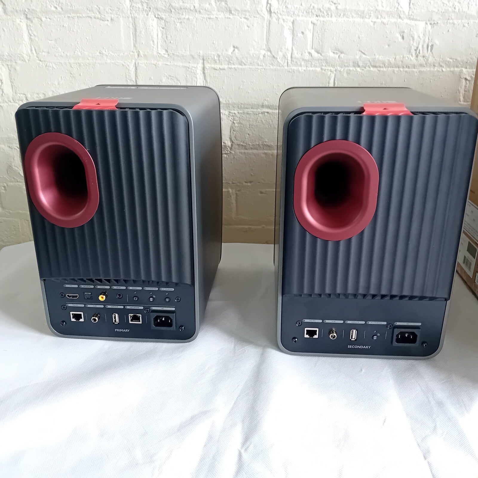 KEF LS50 WIRELESS II TITANIUM GREY SPEAKERS