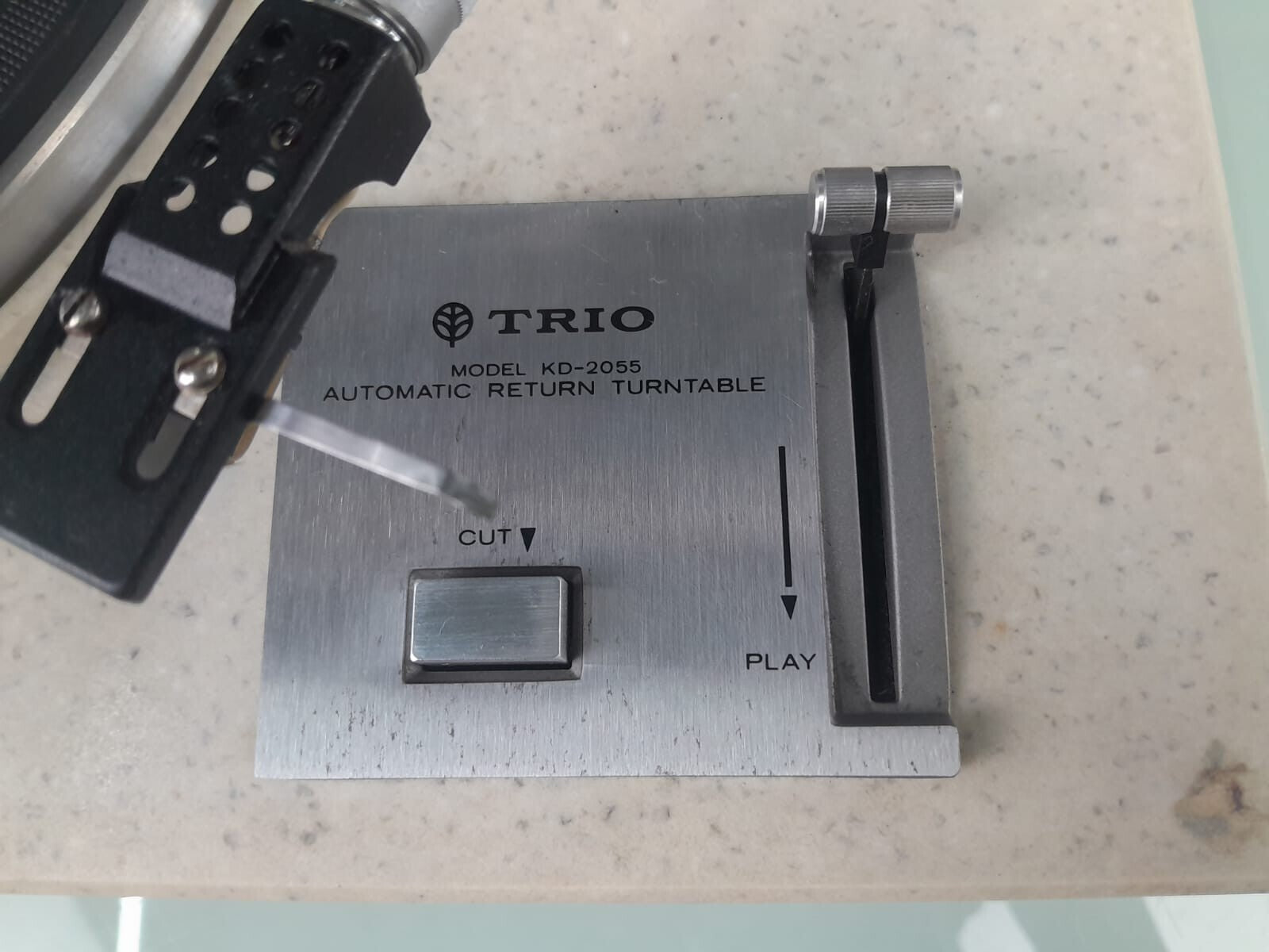 TRIO KD 2055 AUTOMATIC RETURN BELT DRIVE TURNTABLE
