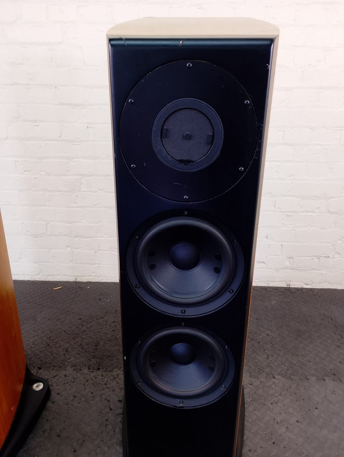 NAIM OVATOR S 600 FLOOR STANDING SPEAKERS