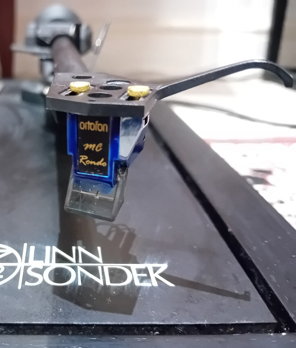 LINN SONDEK LP12 AKITO TONEARM ORTOFON MC RONDO
