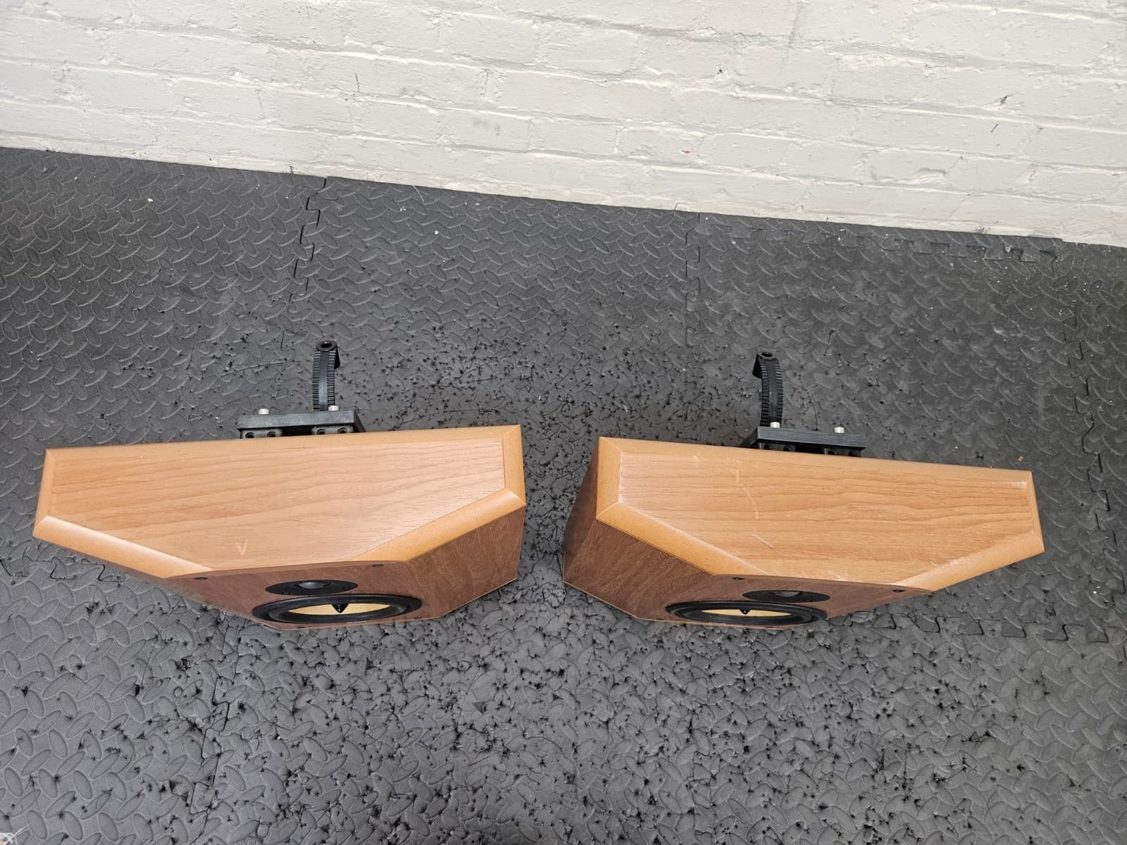 BOWERS & WILKINS B&W CDM SNT REAR HOME CINEMA SPEAKERS