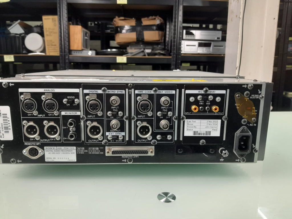 SONY PCM 7010 DIGITAL AUDIO RECORDER