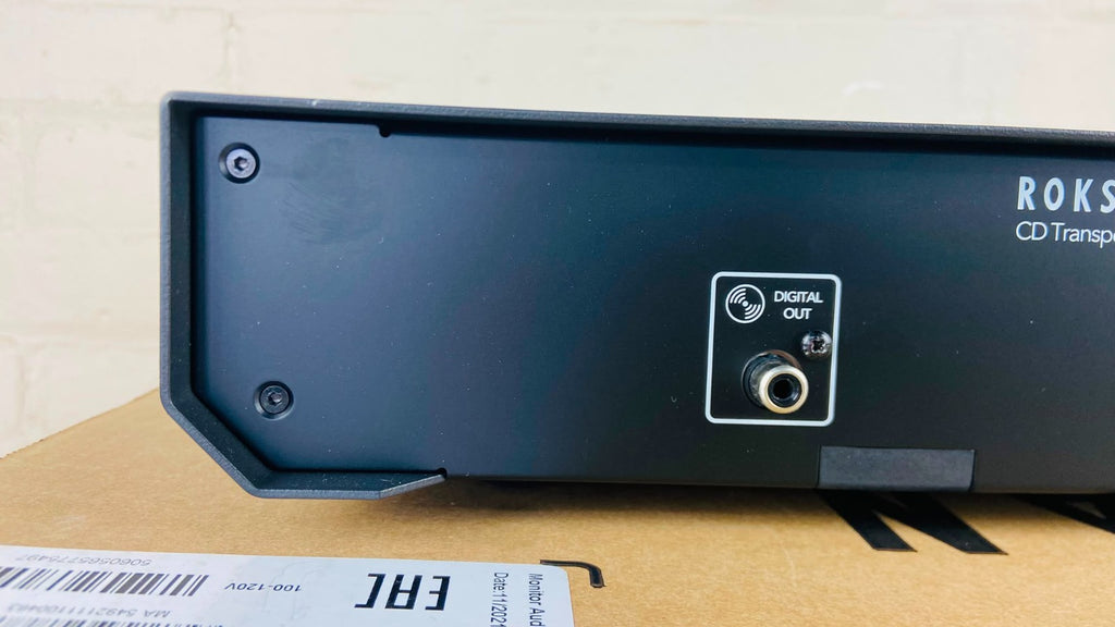 ROKSAN ATTESSA CD TRANSPORT WITH REMOTE CONTROL