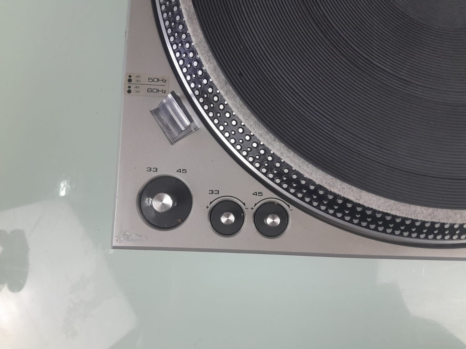 TECHNICS SL 1300 DIRECT DRIVE AUTOMATIC PLAYER SYSTEM TURNTABLE