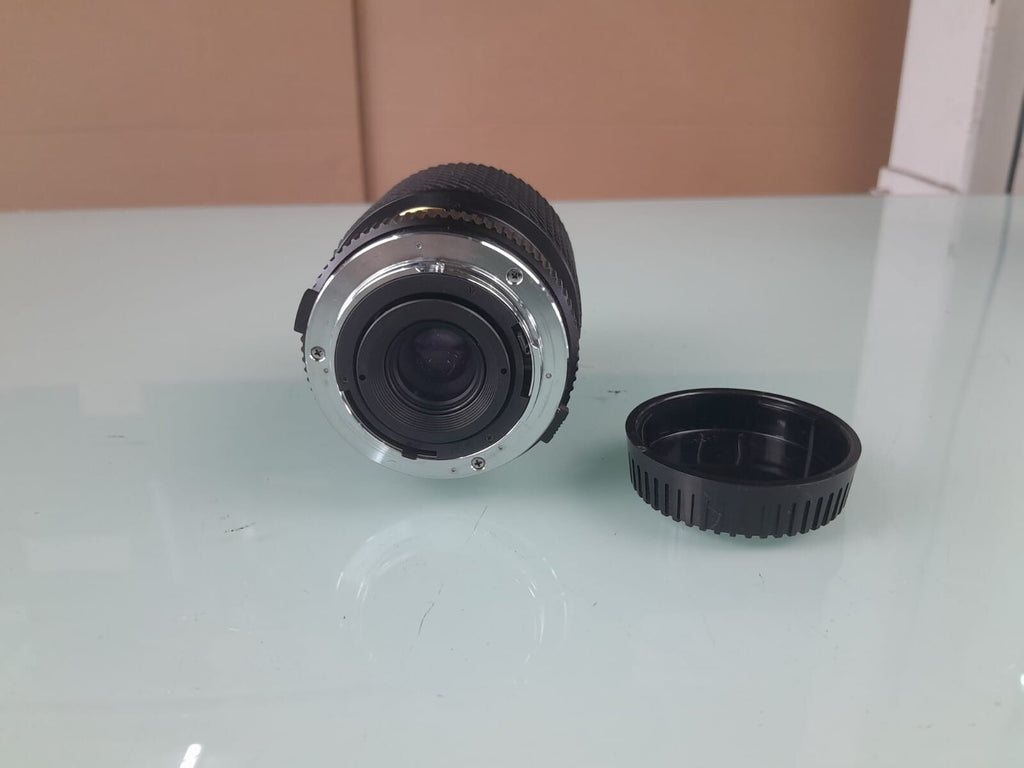 TOKINA SZ X210 70-210MM F/4-5.6 ZOOM CAMERA LENS