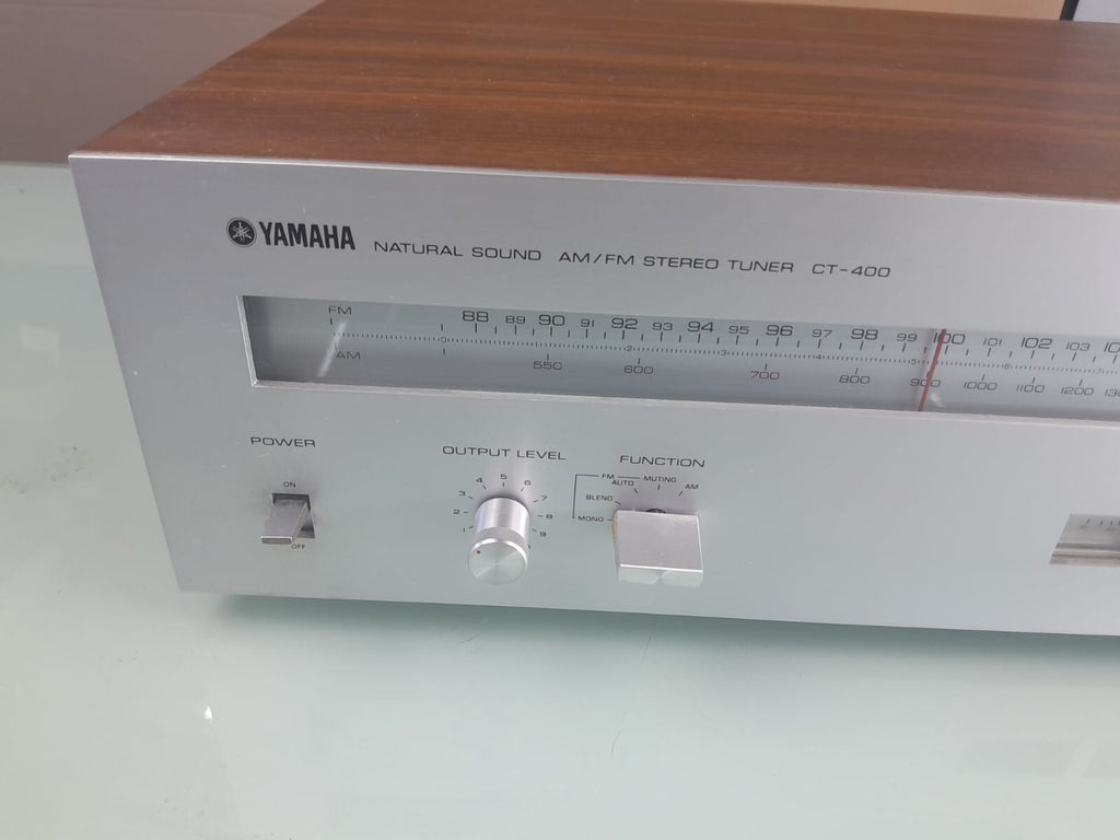 YAMAHA CT 400 NATURAL SOUND AM / FM STEREO TUNER