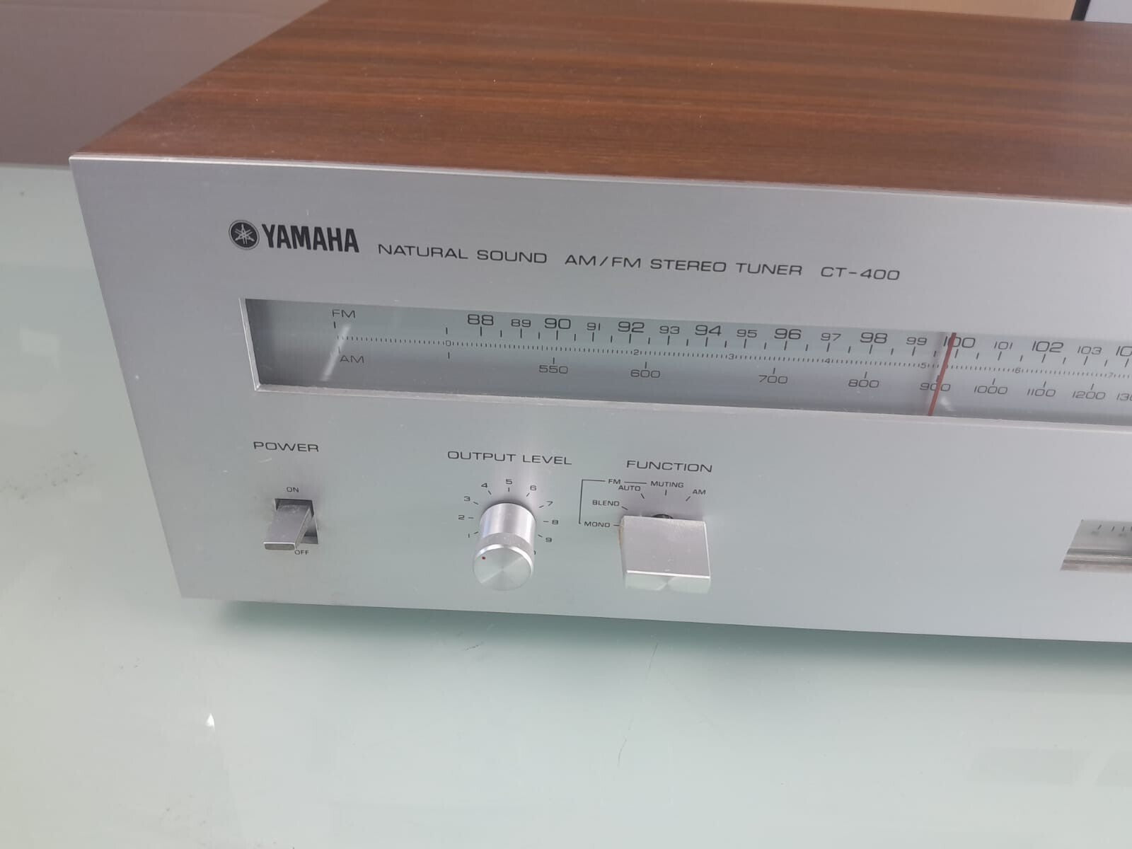 YAMAHA CT 400 NATURAL SOUND AM / FM STEREO TUNER