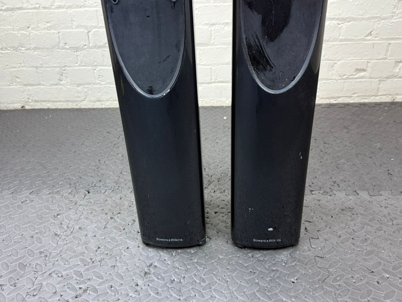BOWERS & WILKINS B&W XT4 FLOOR STANDING SPEAKERS