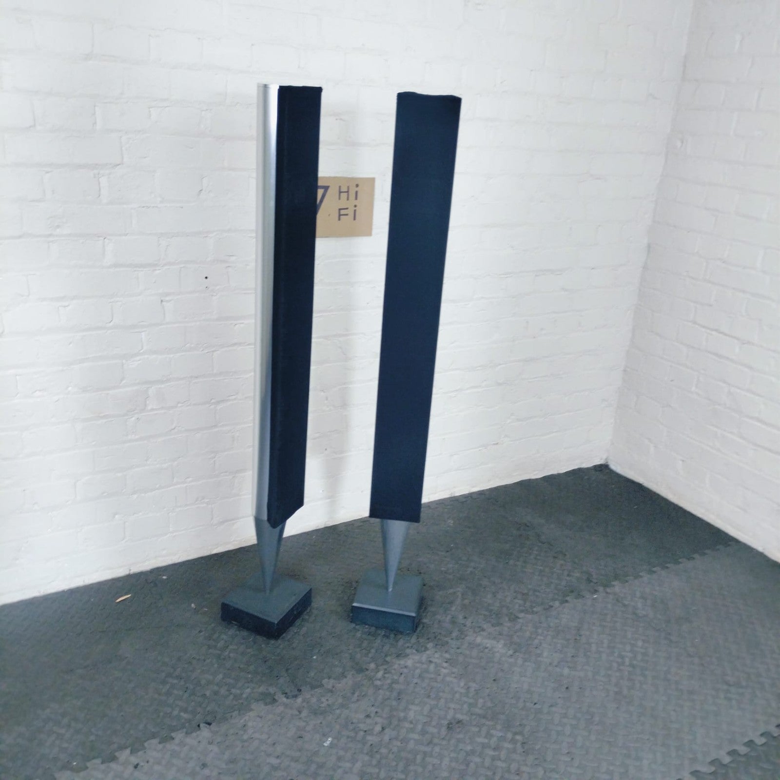 BANG & OLUFSEN B&O BEOLAB 8000 FLOOR STANDING SPEAKERS
