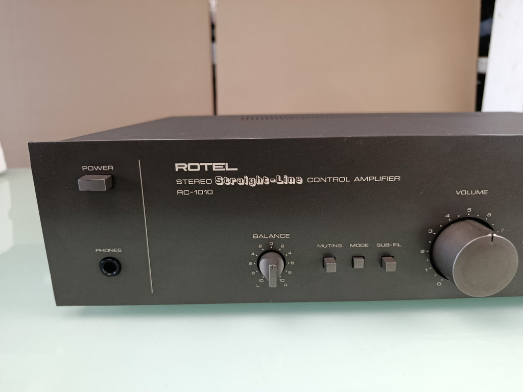 ROTEL RC 1010 STEREO STRAIGHT-LINE CONTROL AMPLIFIER