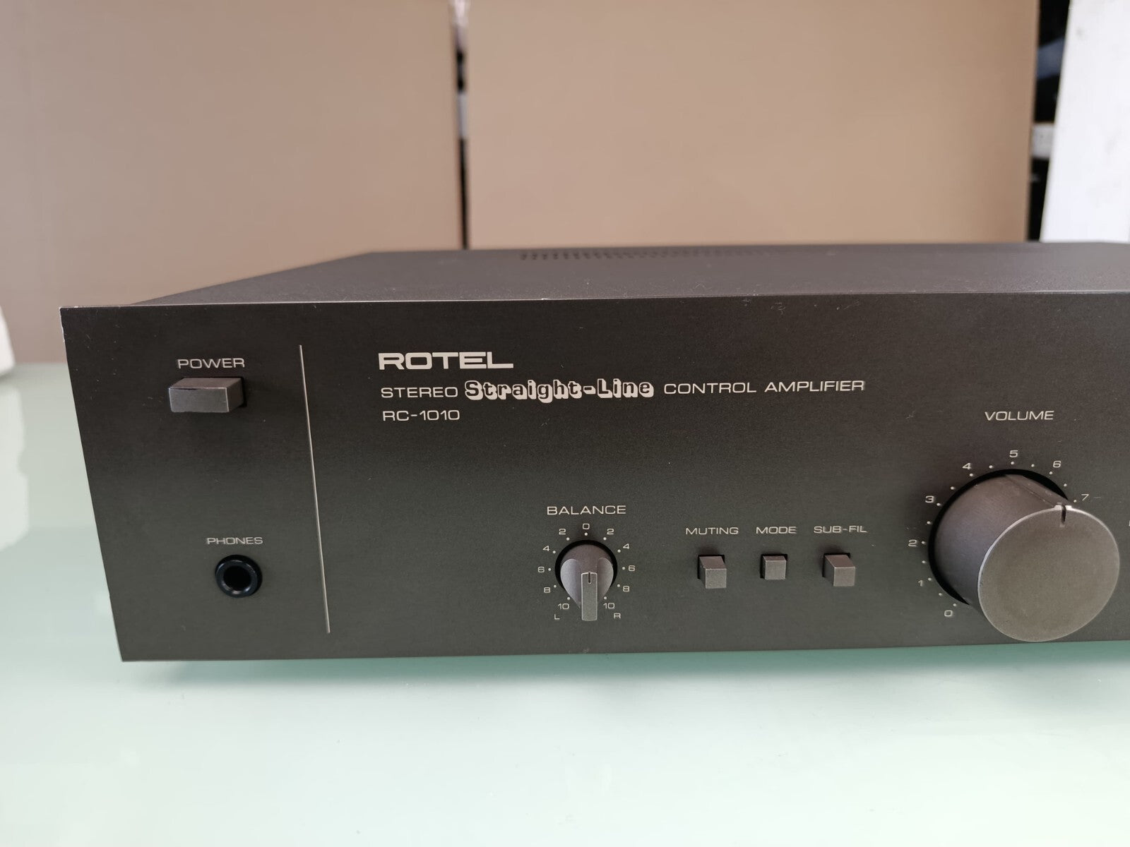 ROTEL RC 1010 STEREO STRAIGHT-LINE CONTROL AMPLIFIER
