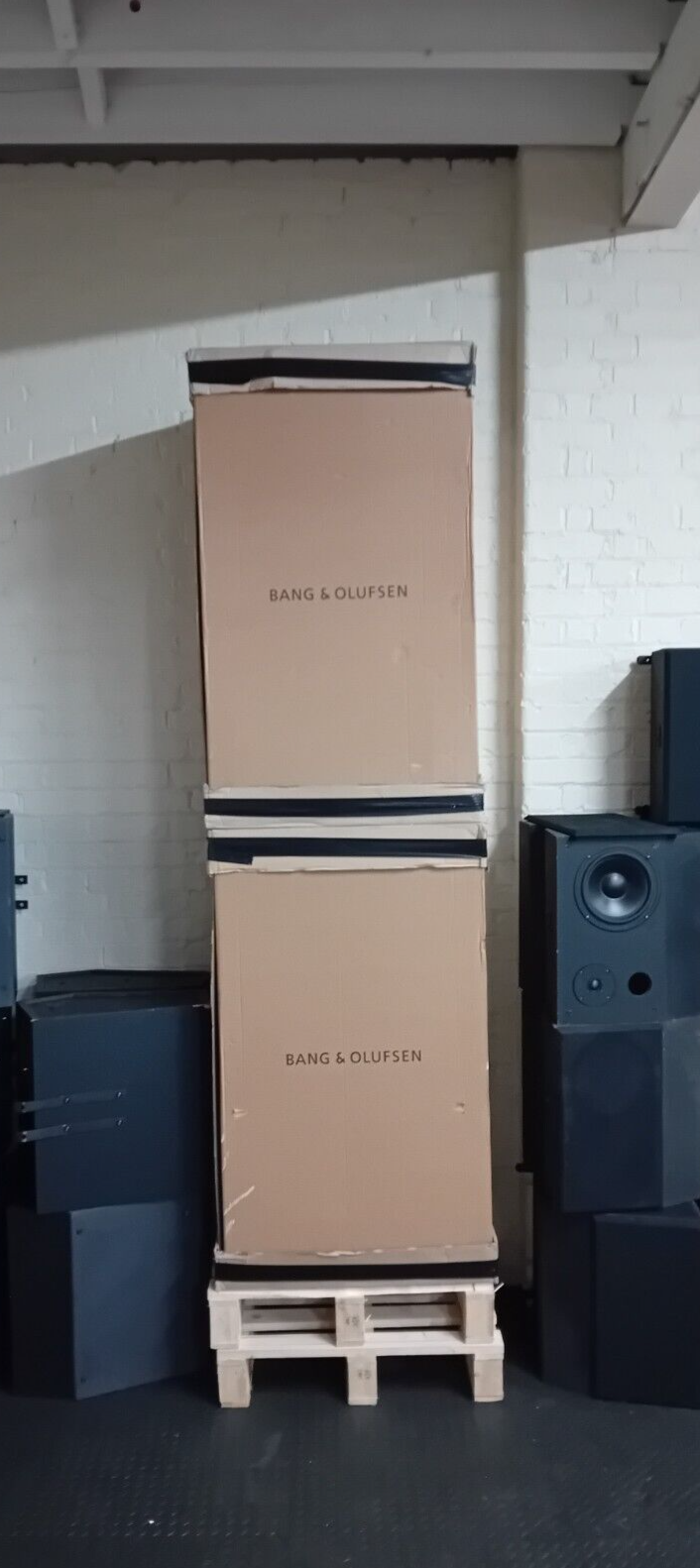 BANG & OLUFSEN B&O BEOLAB 50 FLOOR STANDING SPEAKERS