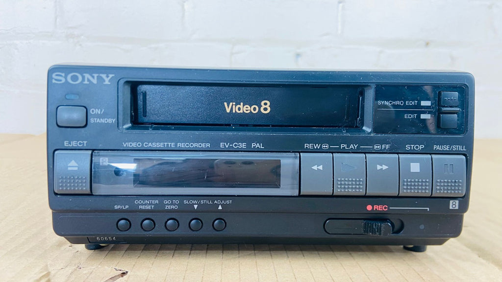 SONY EV C3E PAL VIDEO 8 VIDEO CASSETTE RECORDER WITH REMOTE