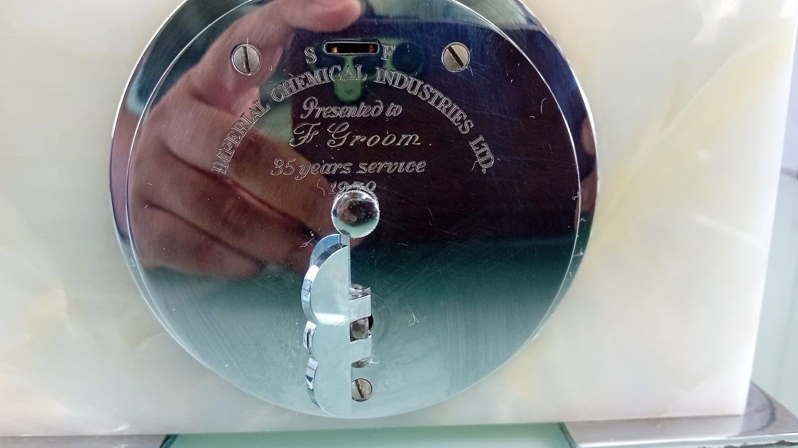 GARRARD & CO LTD AN ELLIOTT CLOCK MANTLE CLOCK