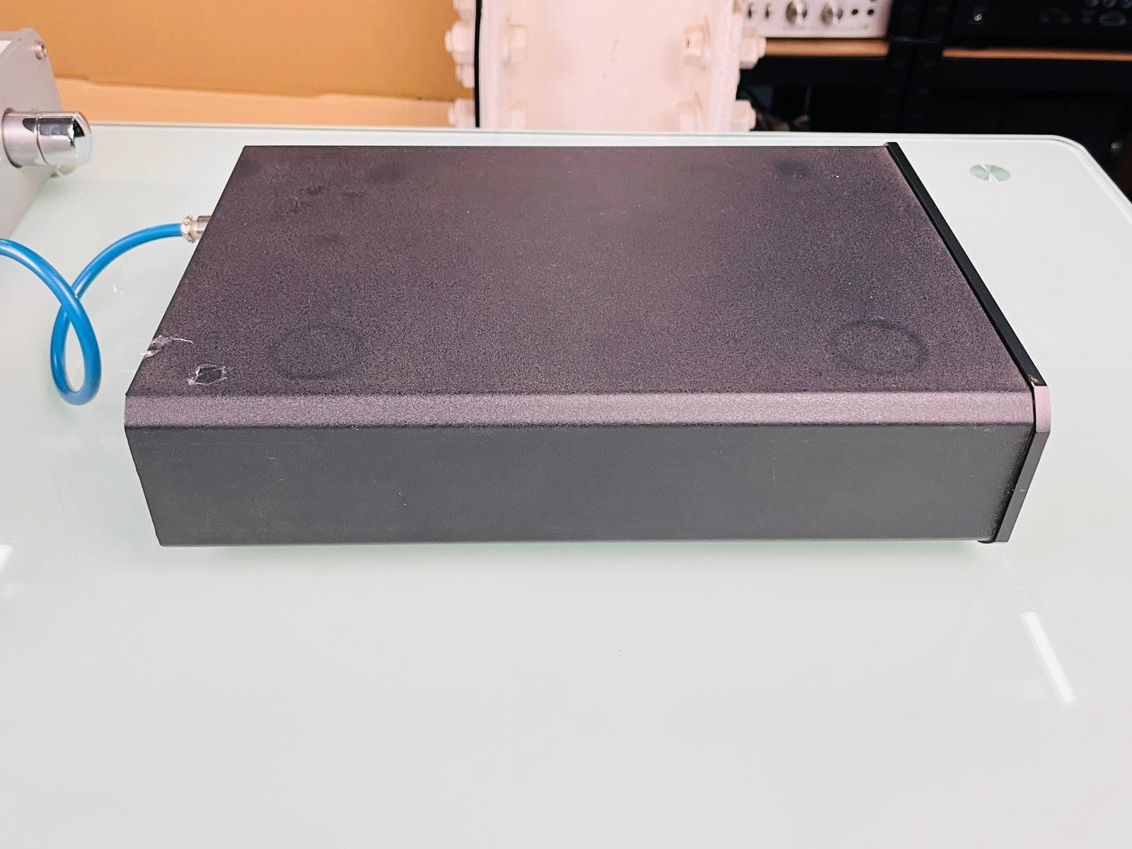 ROKSAN ROK L2 PRE AMPLIFIER WITH ROK DS4 POWER SUPPLY