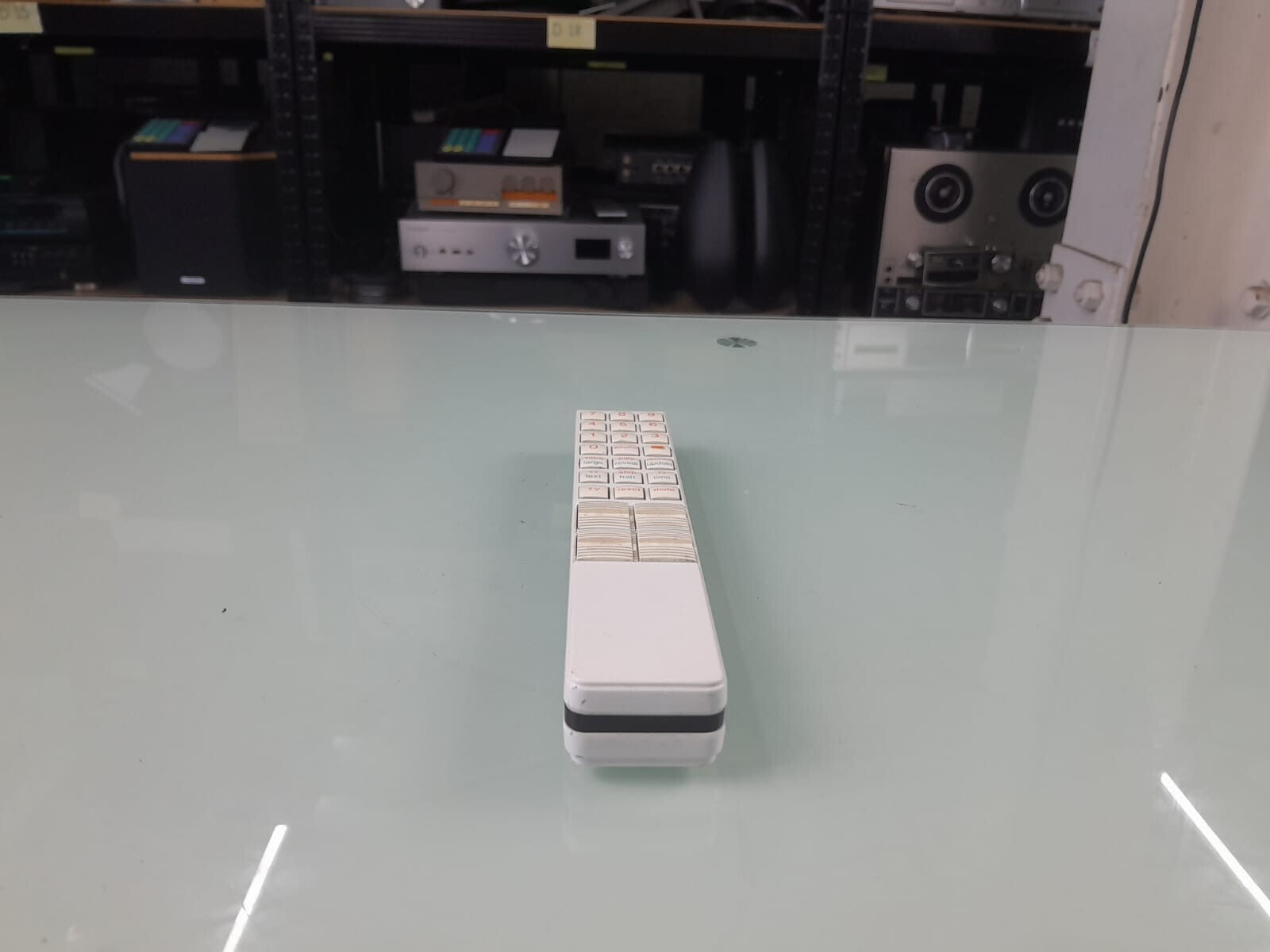 B&O BANG & OLUFSEN BEOVISION VIDEO TERMINAL REMOTE CONTROL #002